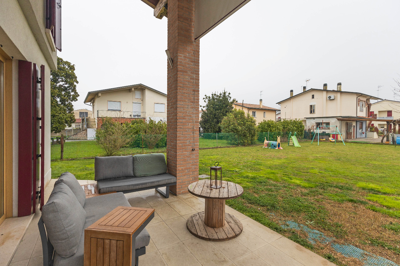 Casa Bifamiliare/Schiera in vendita a Silea